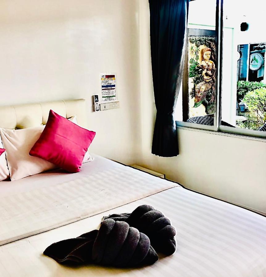 Hotel Koh Larn White House Esterno foto